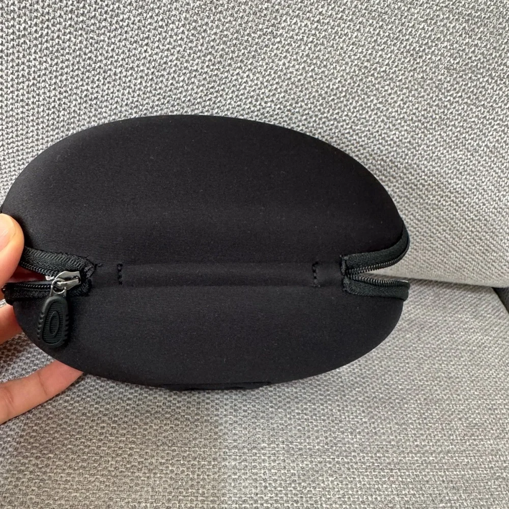 Oakley Sleek Black VR Case
